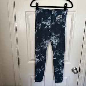 nike blue white patterned full length leggings size small/medium
